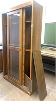 Oak cabinet with sliding glass doors 6 shelves