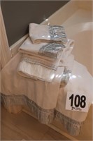 Collection of Towels (R3)