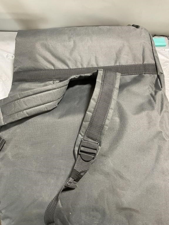 Track padded car seat travel bag
