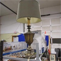 BRASS TABLE LAMP