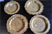 Set of 4 lobed gilt tang style plates, decorated