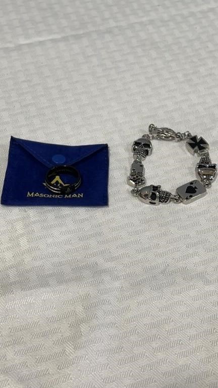 Masonic man Mens ring and skull bracelet.