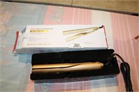 2 IN 1 HAIR CURLING IRON & KNITTERS BAG