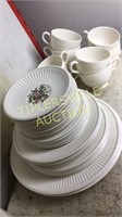 Conway wedgewood dishes 32pcs