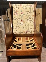 Vintage Mid Century Mod Solid Wood Chair