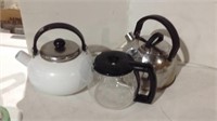 Tea pots and coffee pot