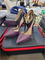 Purple high heels size 7 in fancy shoe box