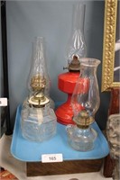 4PC COLLECTION OF VINTAGE OIL LAMPS