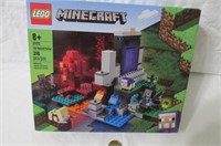 Lego MineCraft 21172  Neuf 316 pièces