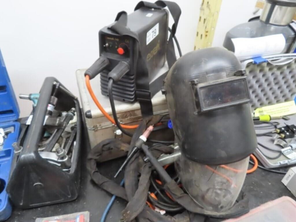 Esseti 140 Welder 240v, Case & Accessories