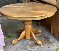 Round Vintage Table - Ck Pics, Has some surface