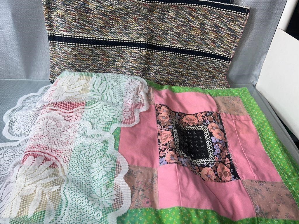 Vintage handmade patchwork quilt(Some damage
