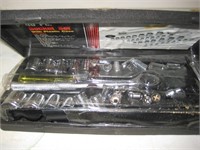 40 Pc Socket Set in Plastic Case