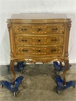 CHEST OF DRAWERS - 4424