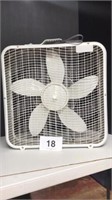 BOX FAN