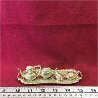 Decorative Small Teapots & Tray (Vintage)