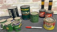 SELECTION OF ASSORTED VINTAGE OIL CANS,