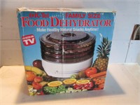FAMILY SIZE FOOD DEHYDRATOR-USED
