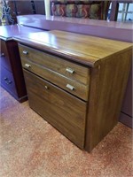 Cabinet with drawer