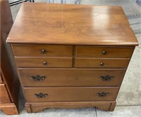 Maple dresser 28 1/2” x 18 1/2” x 30”