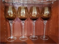 4 Wine Gold glasses