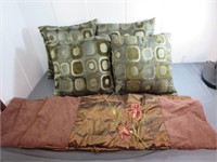 (4) Nice Throw Pillows & (2) Decorative Pillow