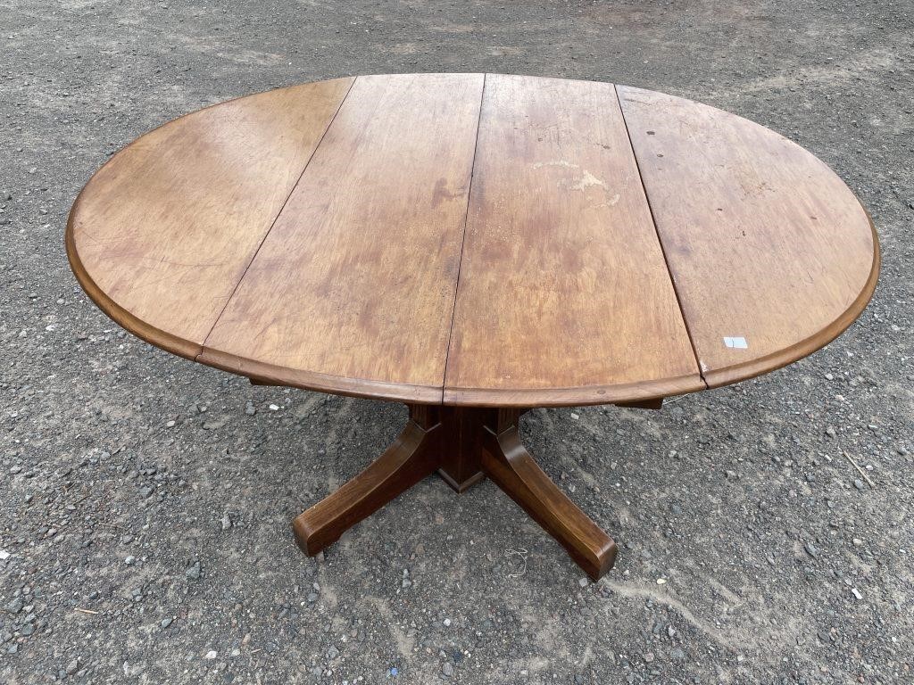 LOVELY HARDWOOD ROUND - DROP SIDE TABLE