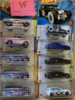 Lot of 10 hot wheels