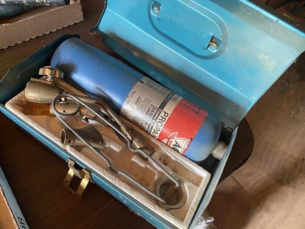 propane torch w case