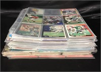 SPORTS TRADING CARDS / FOOTBALL / OVER 200 PCS