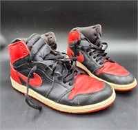 Air Jordan 1 Retro "Bred" 2001 US Size 11.5