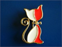 2 Cute Cat Brooches Pins in Red Enamel