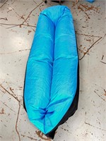 Blue/Black Inflatable Lounger