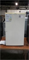 USED WHITE HAIER  DORM SIZE/COUNTER TOP