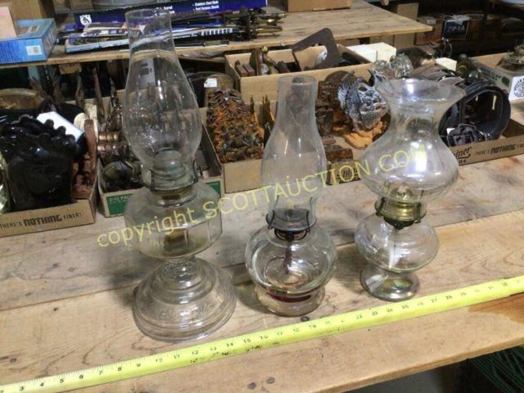 3 nice vintage kerosene glass lamps,