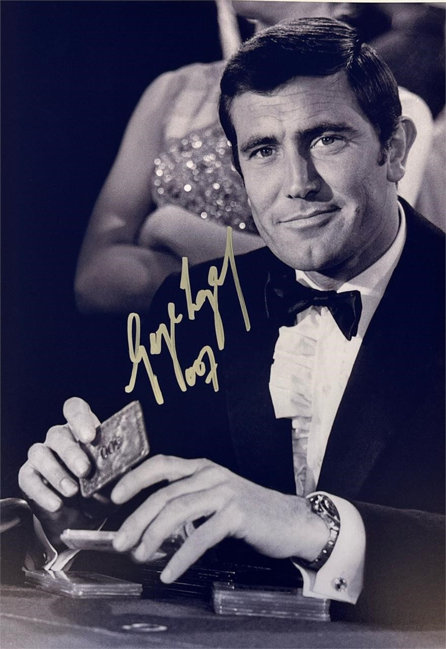 Autograph COA 007 George Lazenby Photo