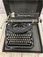 Vintage Remington Noiseless 8 Portable