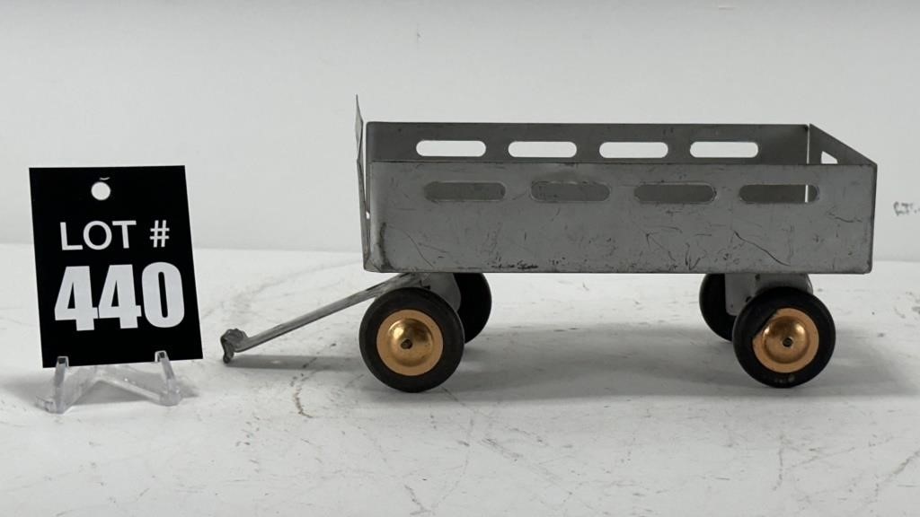 Trailer with Detached Wheels
