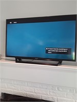 Sony Television 40" w/ remote