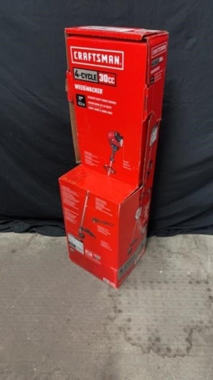 New craftsman four cycle 30 cc Weedwhacker 17