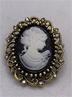 CAMEO BROOCH