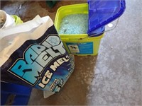 Bucket & Bag w/ Ice Melt