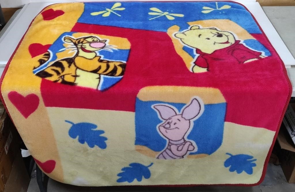 Disney Winnie the Pooh Thick Fleece Throw Blanket