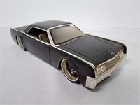 Jada Toys 1963 Lincoln Continental 1/24 Scale