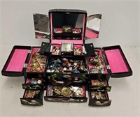 Oriental Black Jewelry Box of Jewelry & Watches