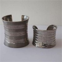 Two sterling silver cuffs total weight 176g