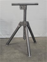 Adjustable Saw Horse  One Half