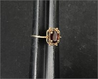 10KGP GOLD GARNET RING