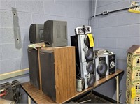 ASSORTED RADIOS, CDS, SPEAKERS