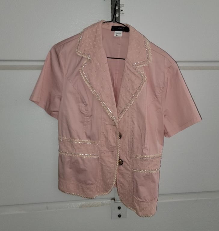 Estate Sale With Variety of Nice Clothes, Purses & Hats